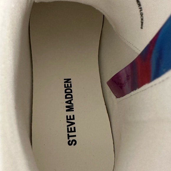 Steve Madden Girls Luvy Metallic Multi Color High Top NWT Various Sizes - Picture 6 of 6